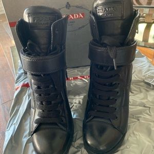 Prada black leather, lace up with zippers boots